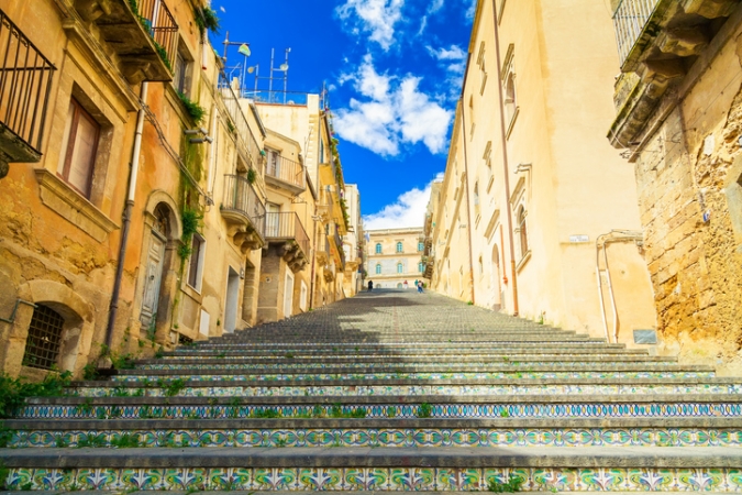 Caltagirone E Piazza Armerin Week End