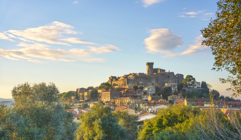 Borgo Di Capalbio Tour  Guidati