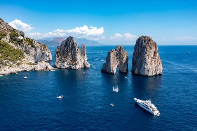 Capri, Napoli, Caserta, il Vesuvio Tour  Guidati